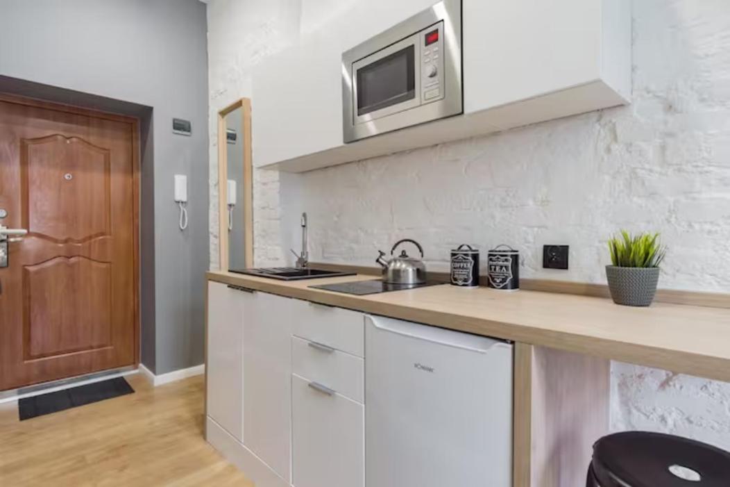 Kawalerka W Srodmiesciu 22 Appartement Łódź Buitenkant foto